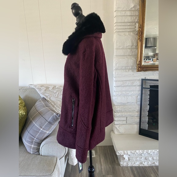 NWT Kenneth Cole wool faux fur collar burgundy women’s coat size large. - Picture 7 of 16